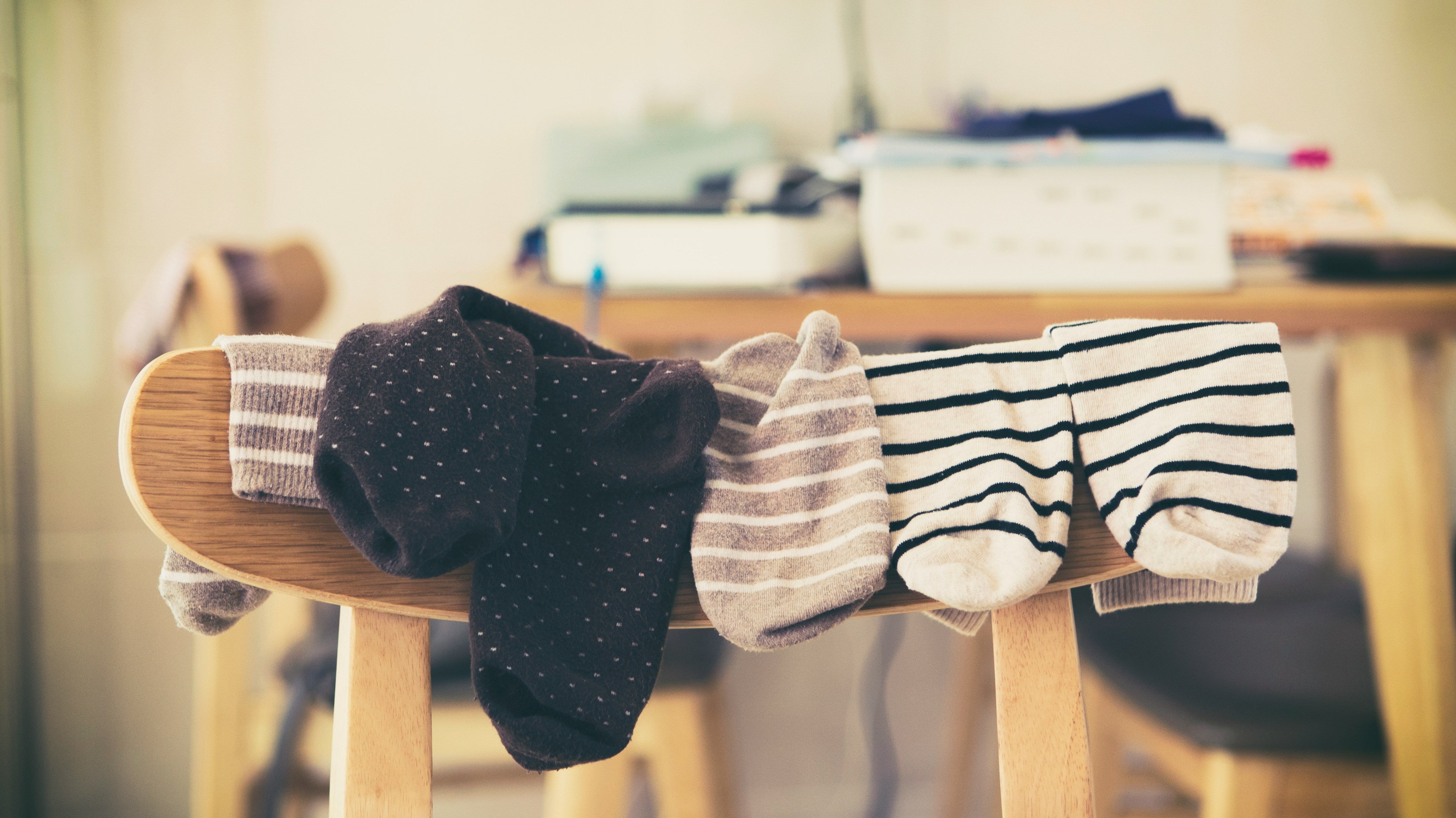 Wollsocken und Wollprodukte richtig waschen – so geht’s!