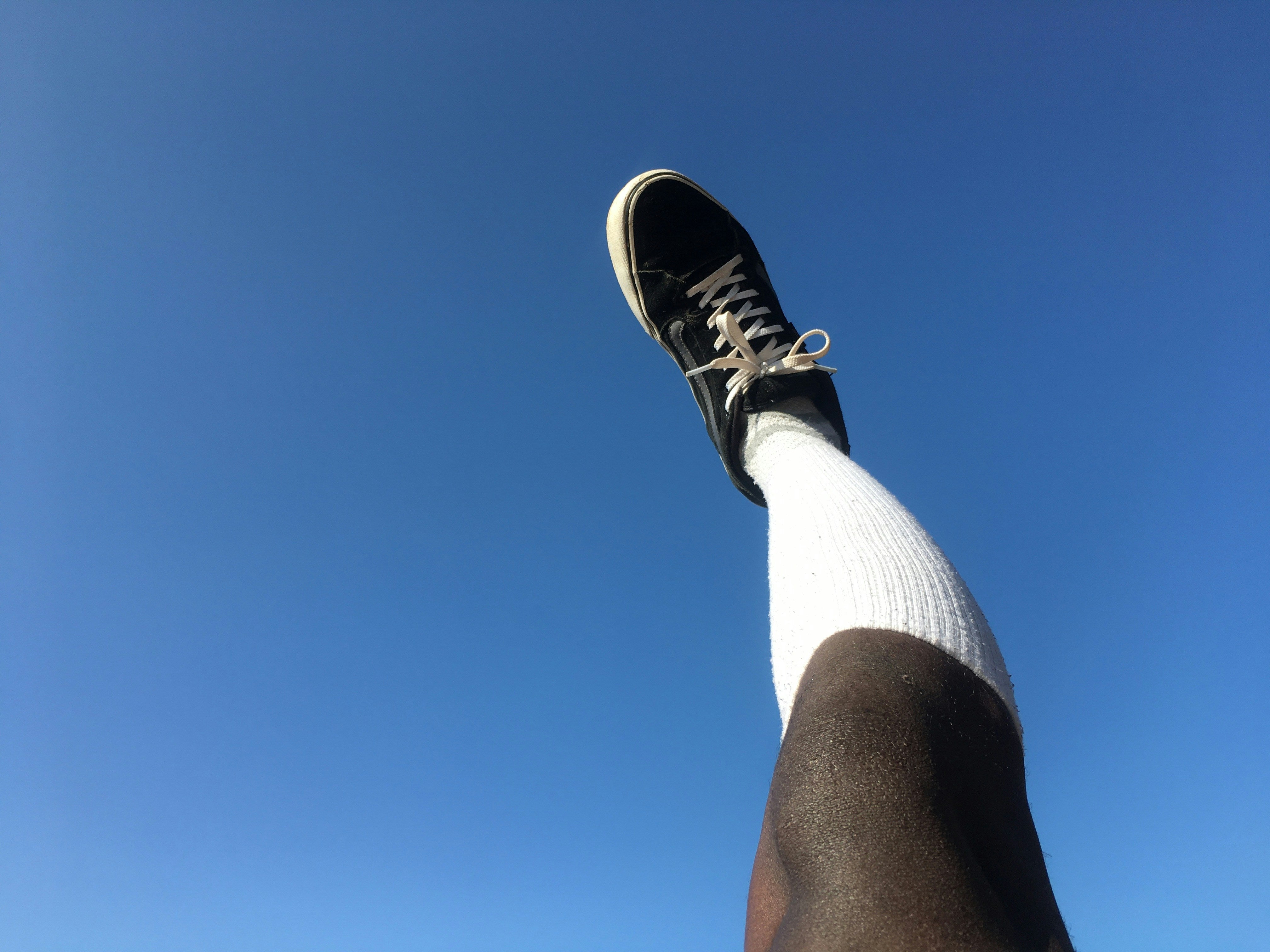 Wollsocken im Sommer? Warum sie sogar bei Hitze Sinn machen.